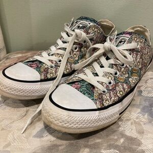 Skull Design Converse